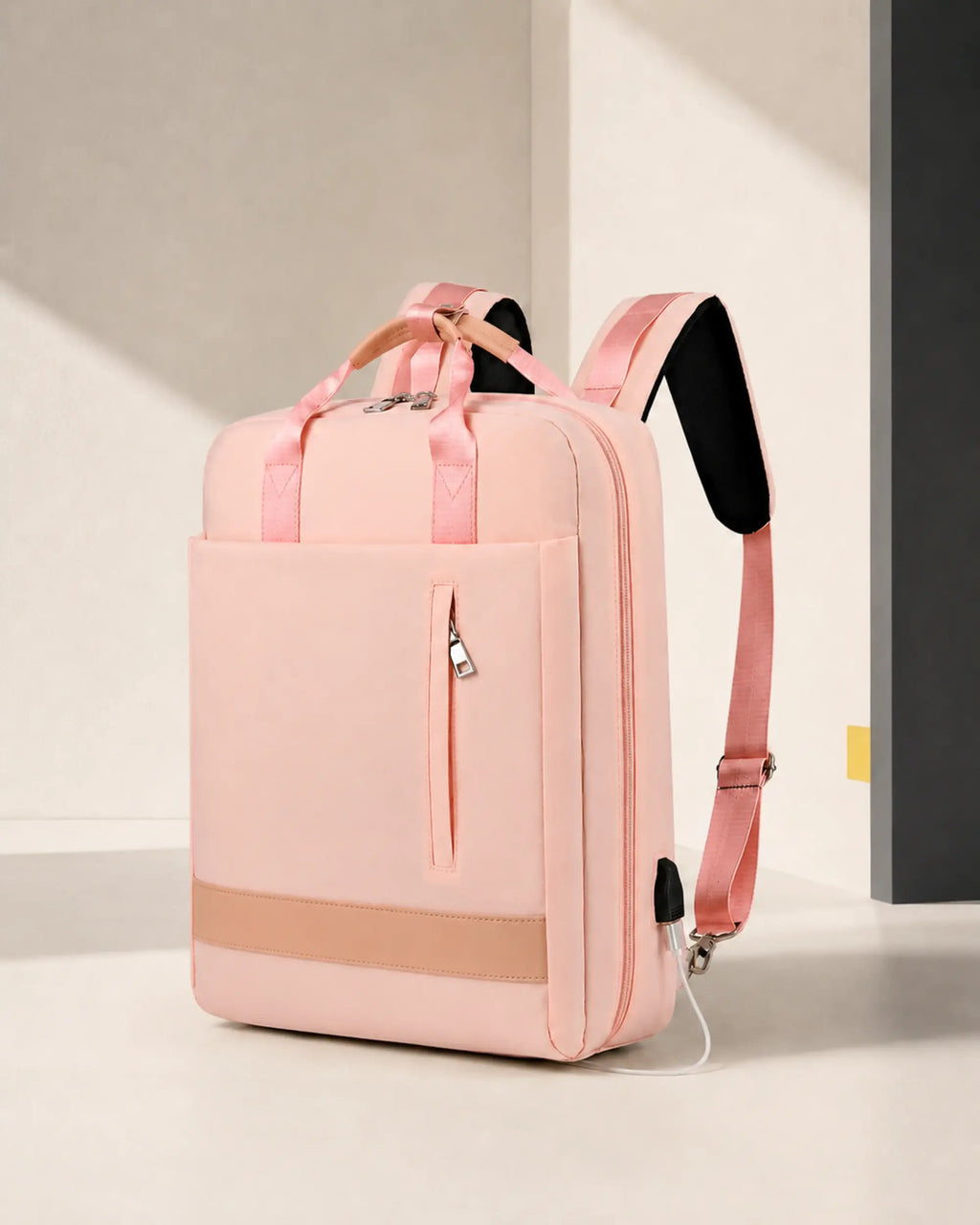 Rosafarbener CityChic Rucksack in der reduzierten CARRYON-X-Studiowelt.